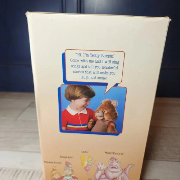 Vtge 1985 Teddy Ruxpin in orgnl box w/ books, tapes, answer box - Picture 13 of 16